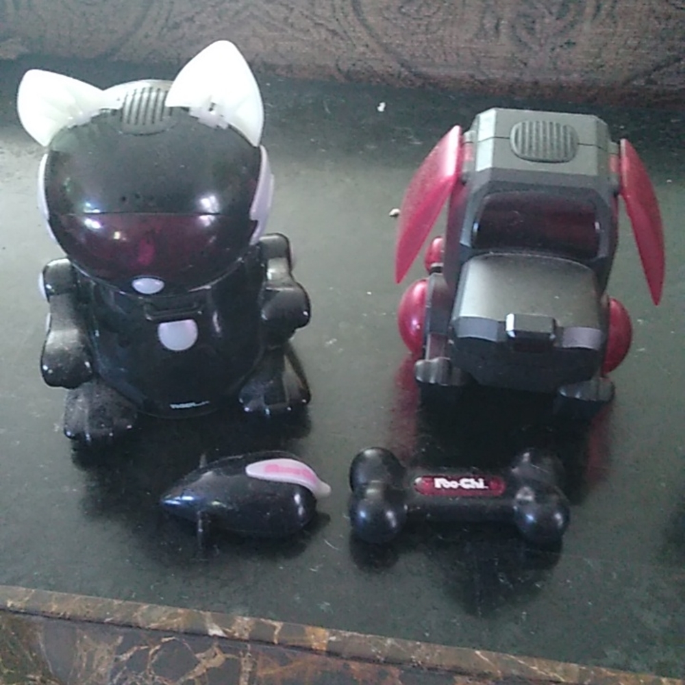 Meowchi and Poochi